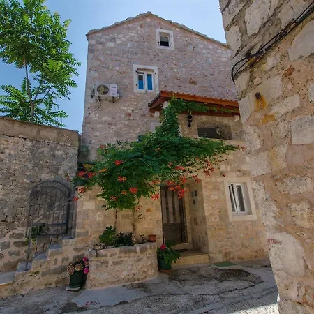 Holiday home House Stone House In Center Jelsa (Hvar)